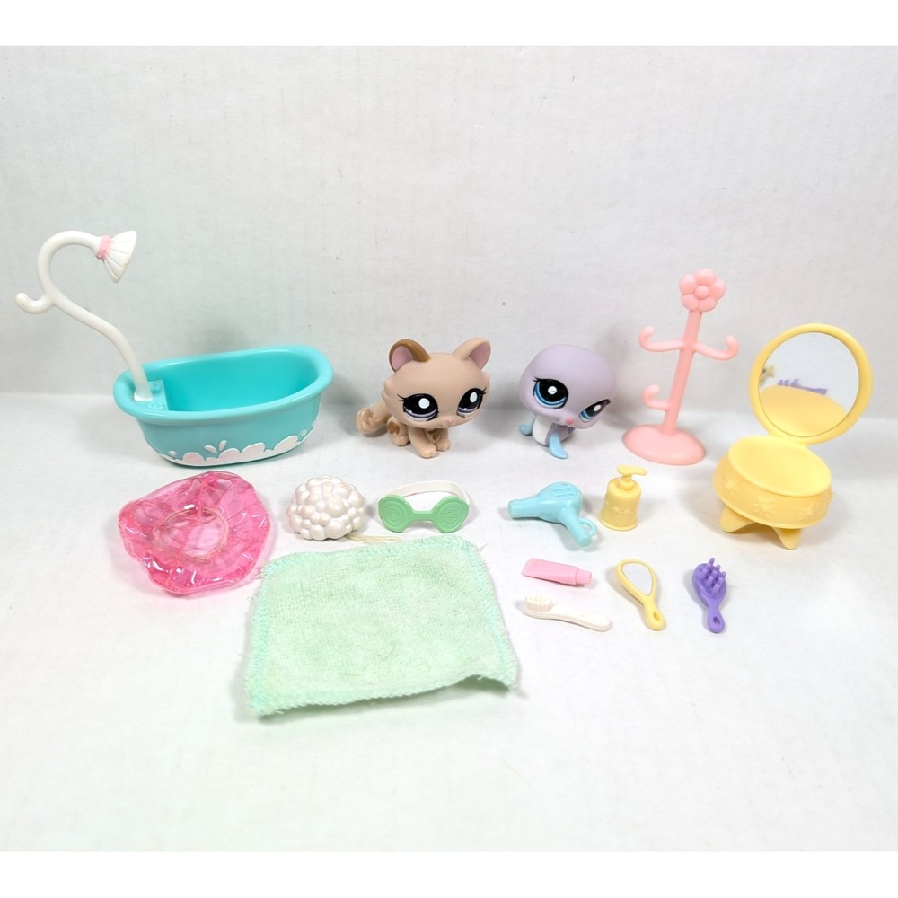 Authentic Littlest Pet Shop Squeaky Clean Pets Playset #1444 1445 Complete